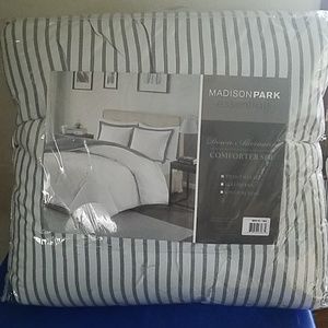 Madison park essentials comforter set twin/twinXL